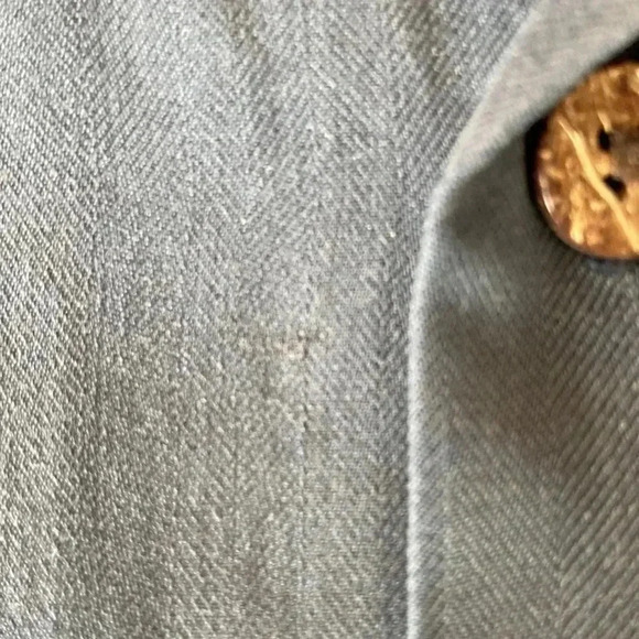 Hilo Hattie  | Silk Short Sleeve Button Down - Picture 5 of 5